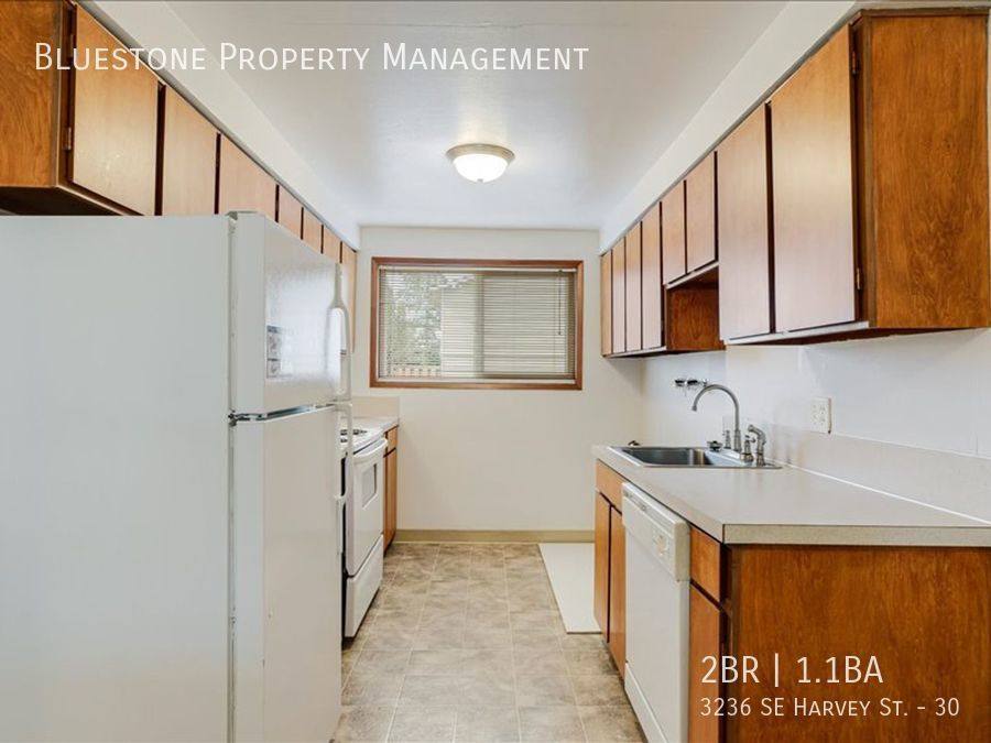 Townhouse for rent at 3236 SE Harvey St #30, Portland, OR 97222