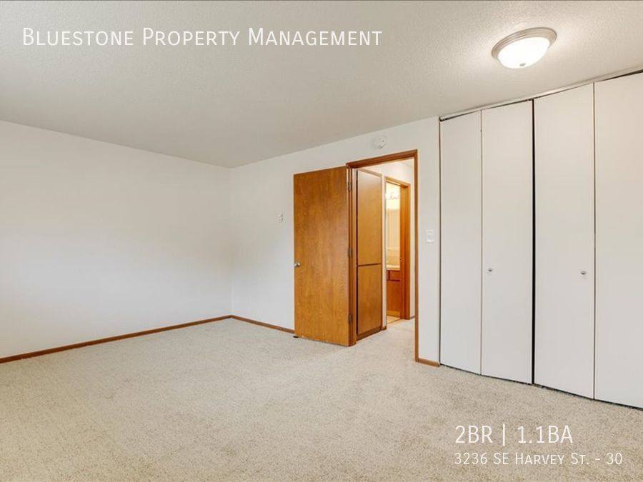 Townhouse for rent at 3236 SE Harvey St #30, Portland, OR 97222