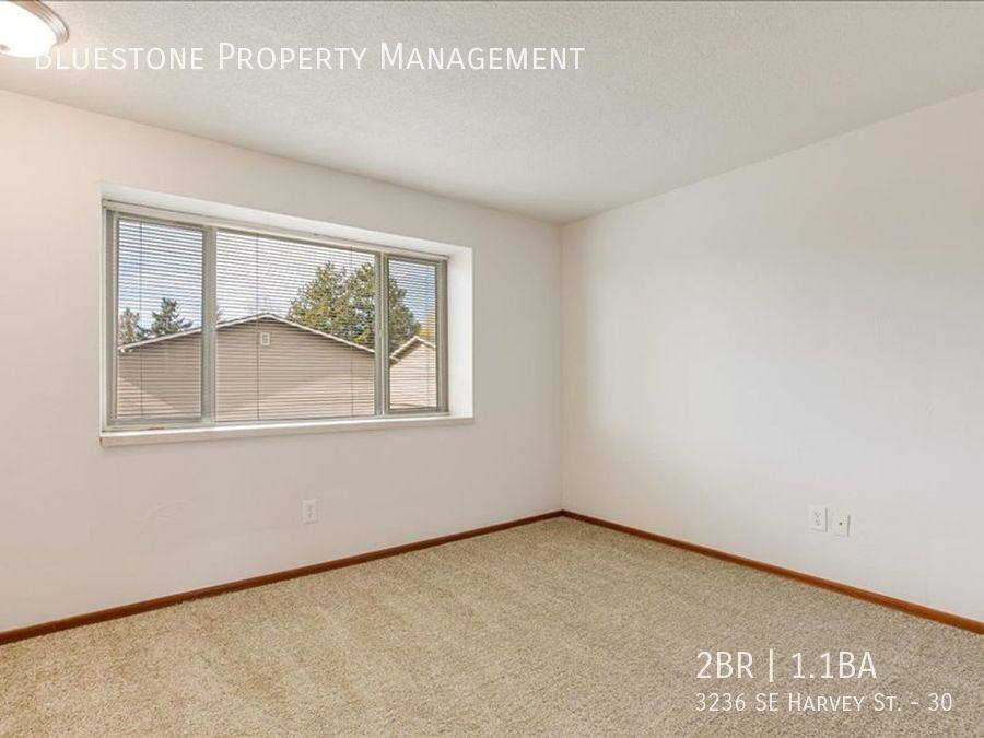 Townhouse for rent at 3236 SE Harvey St #30, Portland, OR 97222