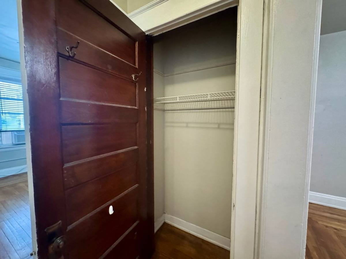 Apartment for rent at 265 W McMillan, Cincinnati, OH 45219