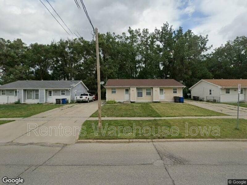 House for rent at 814 Hartford Ave, Des Moines, IA 50315