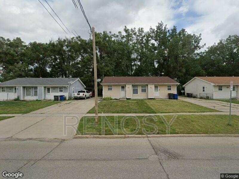 House for rent at 814 Hartford Ave, Des Moines, IA 50315