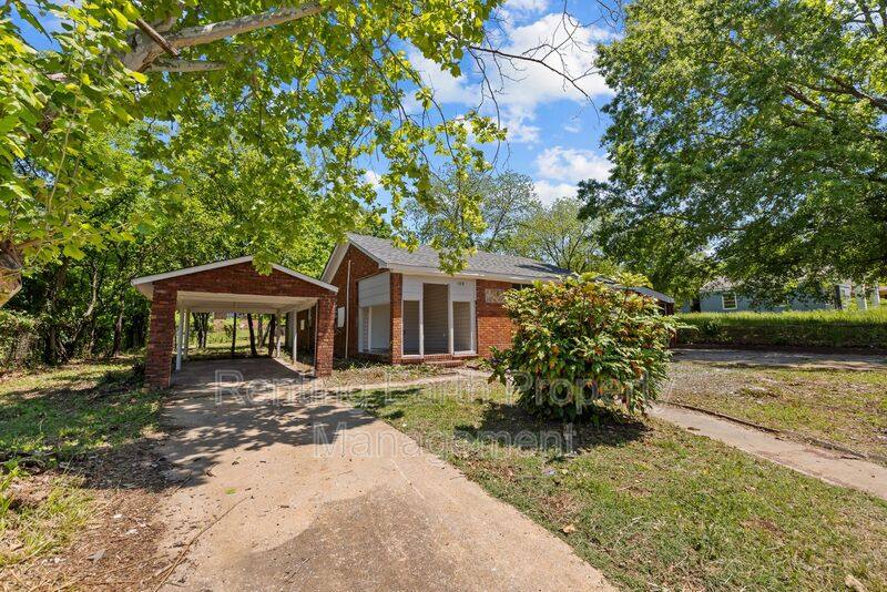 House for rent at 108 E Ann Dr SW, Birmingham, AL 35211