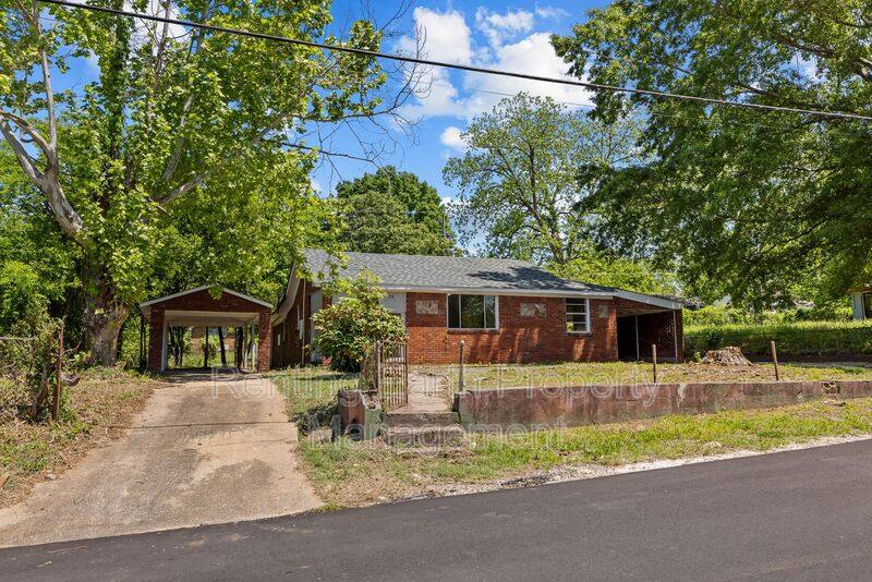 House for rent at 108 E Ann Dr SW, Birmingham, AL 35211