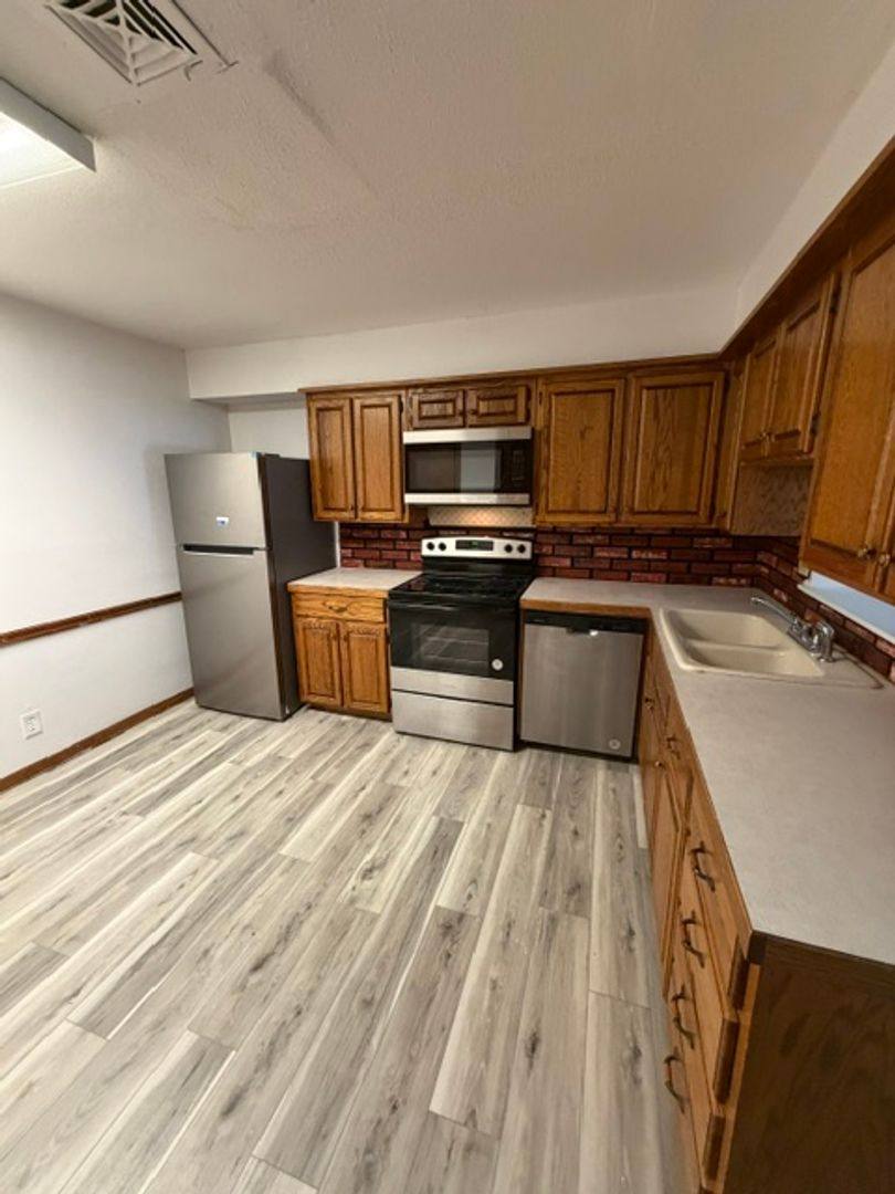 Apartment for rent at 2101 Ottawa St, Leavenworth, KS 66048