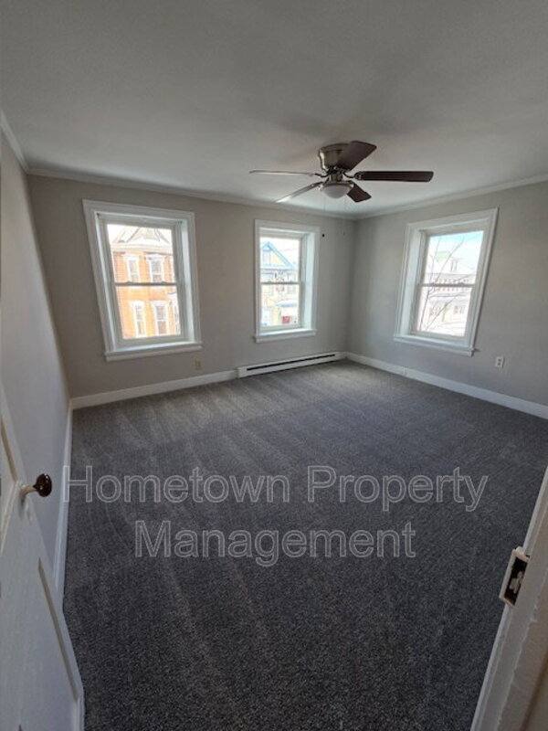 House for rent at 122 S Carlisle St, Greencastle, PA 17225
