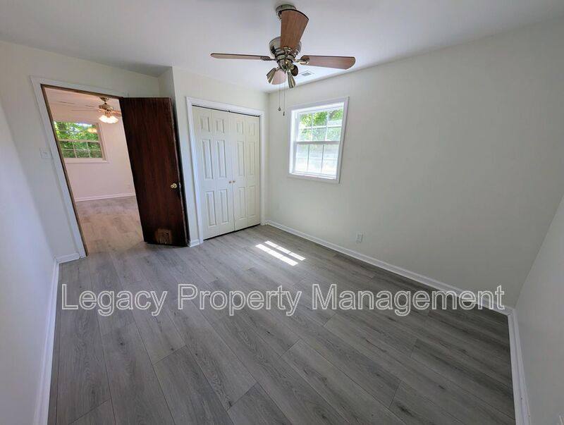 Apartment for rent at 4421 Kernersville Rd, Kernersville, NC 27284