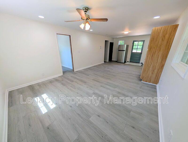 Apartment for rent at 4421 Kernersville Rd, Kernersville, NC 27284