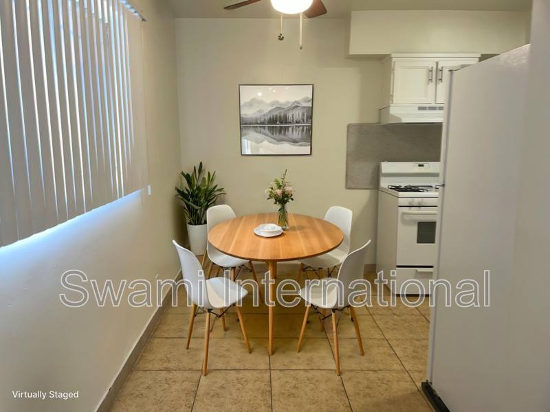 Apartment for rent at 629 W 82nd St #2, Los Angeles, CA 90044