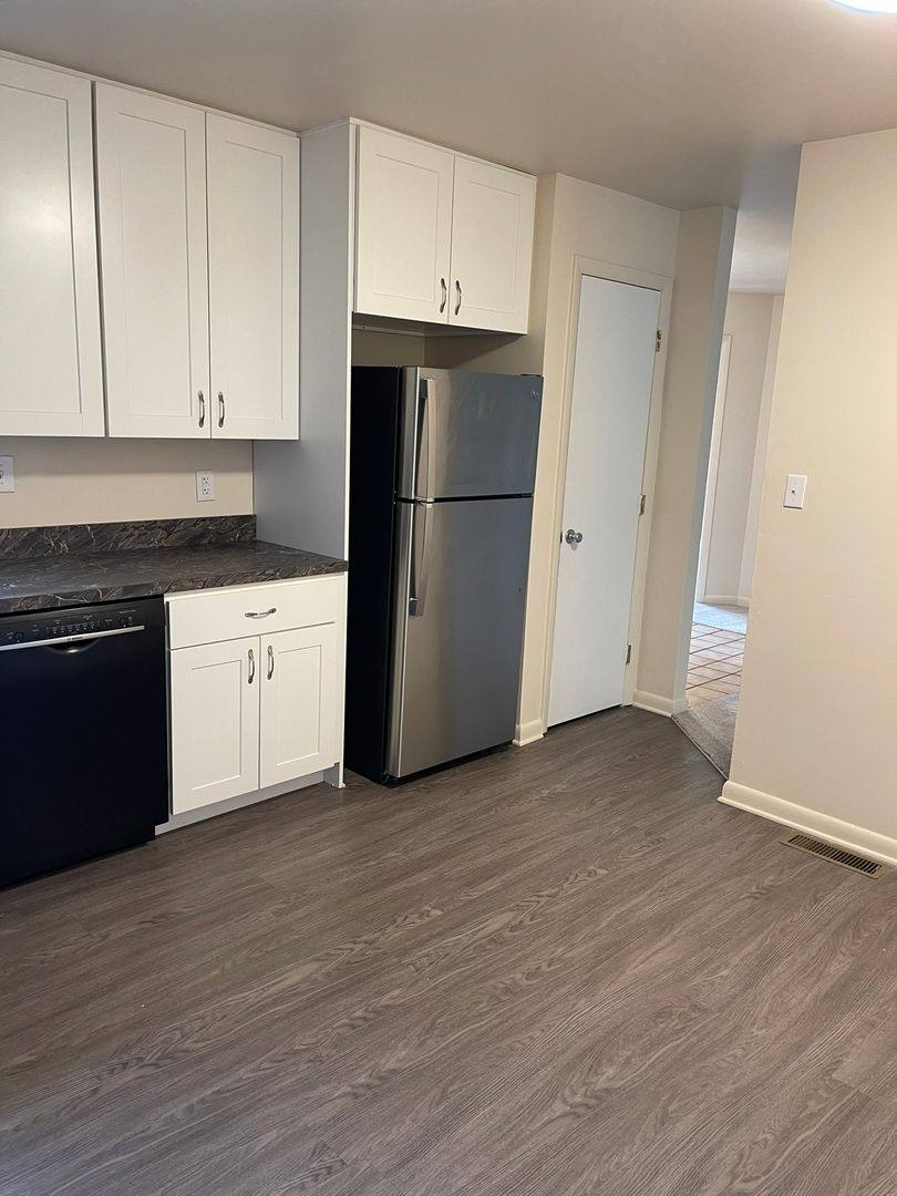 Apartment for rent at 105 Foxfire Dr, Newark, DE 19711
