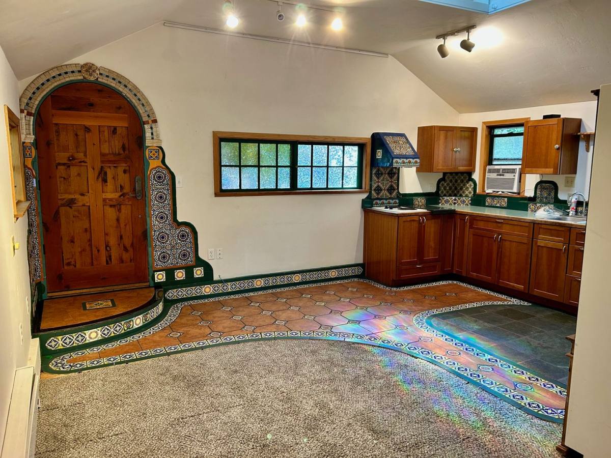 Apartment for rent at 90 Sixth St, Ashland, OR 97520