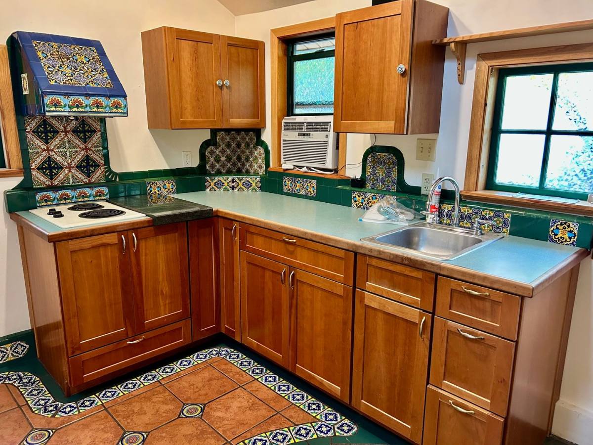 Apartment for rent at 90 Sixth St, Ashland, OR 97520