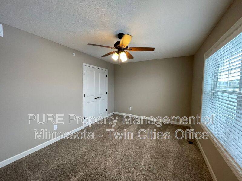 Townhouse for rent at 9987 5th St Lane N, Lake Elmo, MN 55042