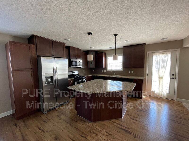 Townhouse for rent at 9987 5th St Lane N, Lake Elmo, MN 55042