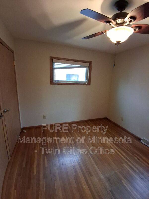 House for rent at 2299 Randy Ave, Saint Paul, MN 55110