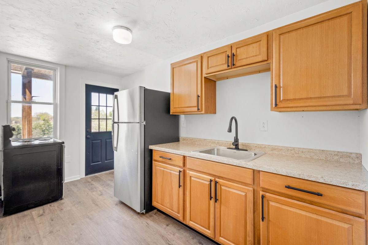 Apartment for rent at 1605 Westmont Ave, Pittsburgh, PA 15210