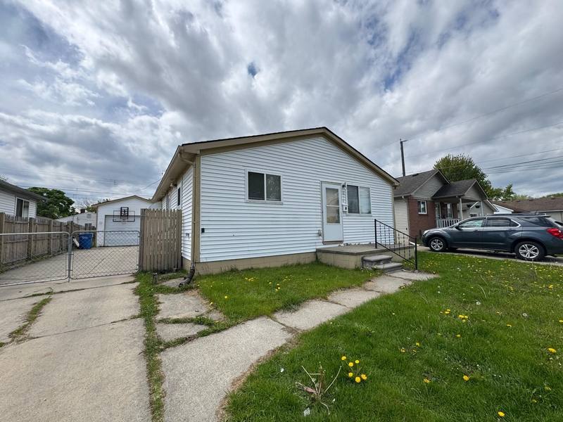 House for rent at 8716 Timken Ave, Warren, MI 48089