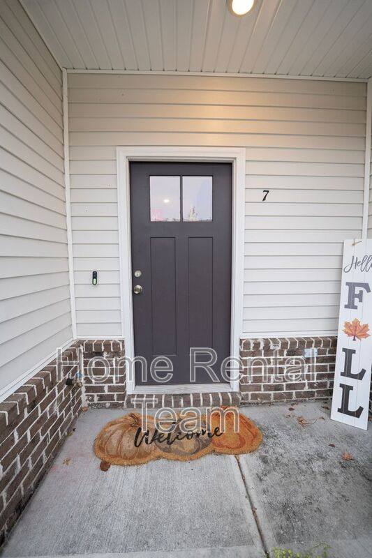 Townhouse for rent at 7 Mossy Oak Cove, Port Wentworth, GA 31407