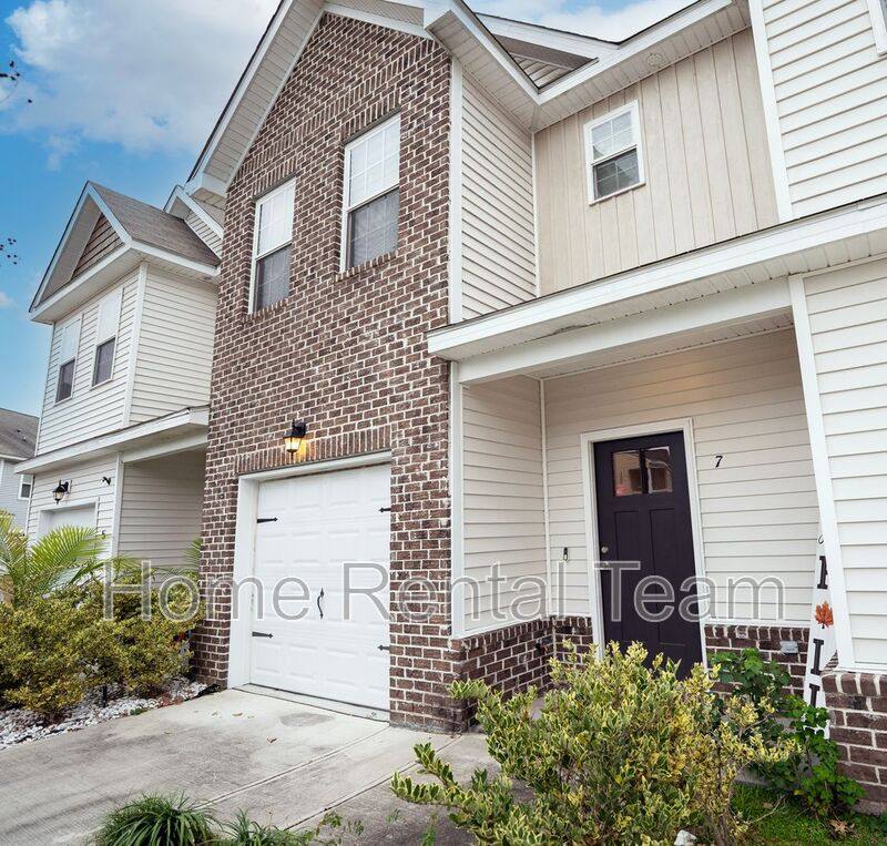 Townhouse for rent at 7 Mossy Oak Cove, Port Wentworth, GA 31407