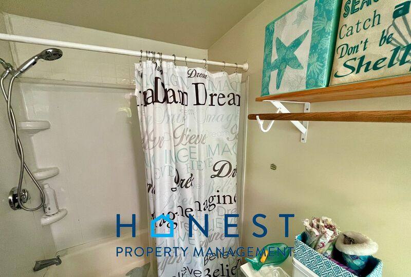 Apartment for rent at 95 Main St #2, Whitefield, ME 04353