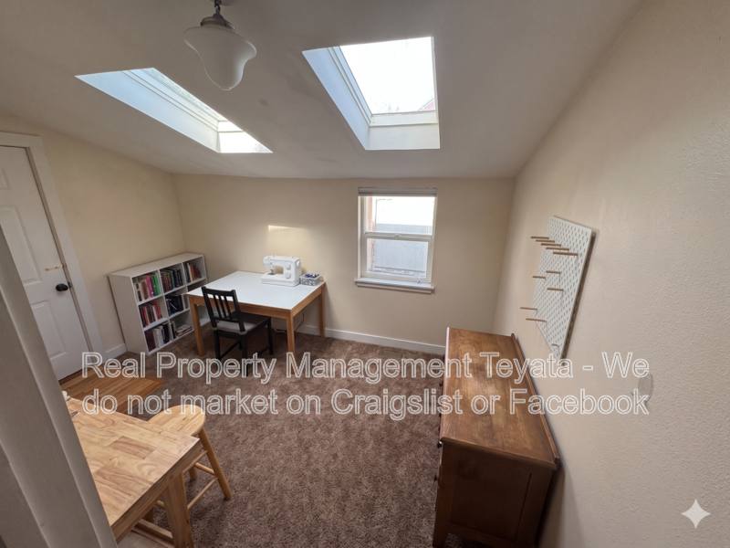Apartment for rent at 1405 Halleck St, Bellingham, WA 98225