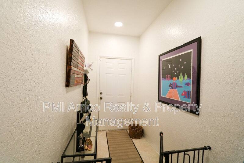 Townhouse for rent at 10922 Winter Crest Dr, Riverview, FL 33569