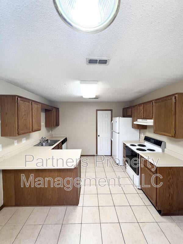 Apartment for rent at 3089 Mica St #2, Fayetteville, AR 72704
