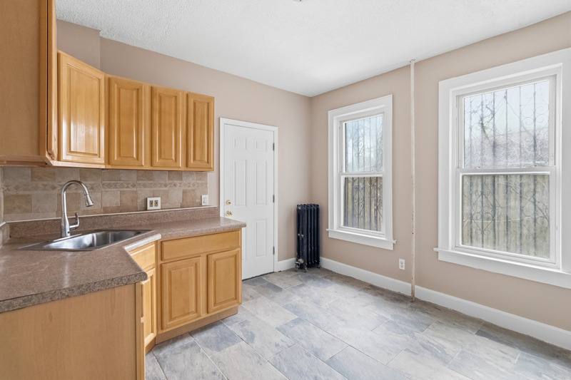 Townhouse for rent at 177 William St, East Orange, NJ 07017