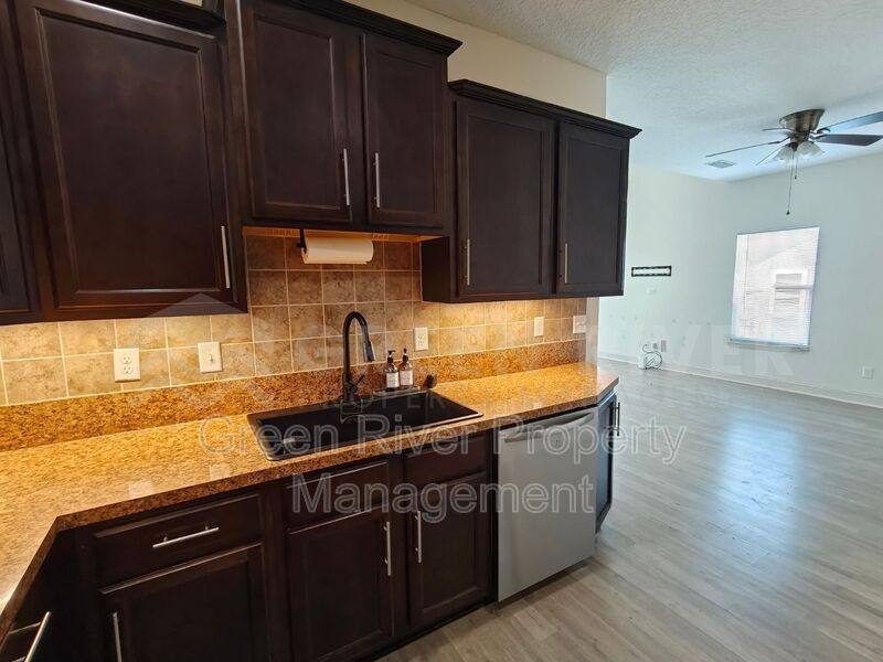 House for rent at 3107 Zeyno Dr, Middleburg, FL 32068