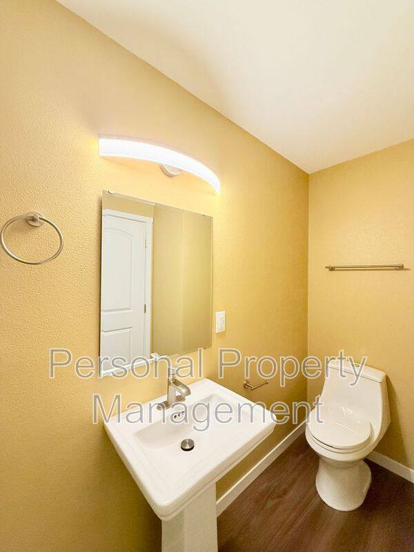 Apartment for rent at 5711 NE 74th Court #A, Vancouver, WA 98662