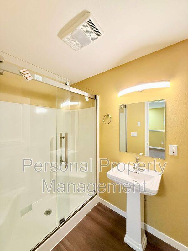 Apartment for rent at 5711 NE 74th Court #A, Vancouver, WA 98662