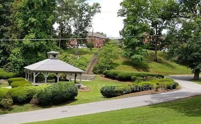 Apartment for rent at 35 Spring St, Royston, GA 30662