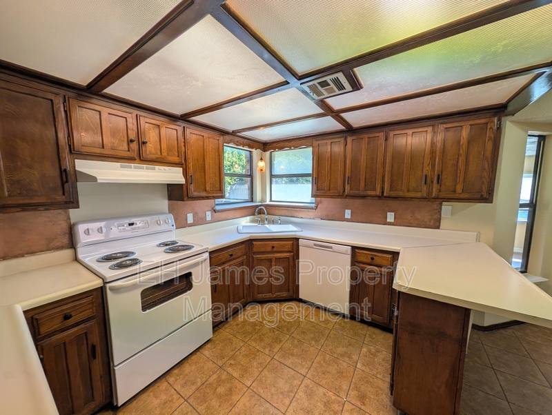 House for rent at 1707 S 138th E Ave, Tulsa, OK 74108