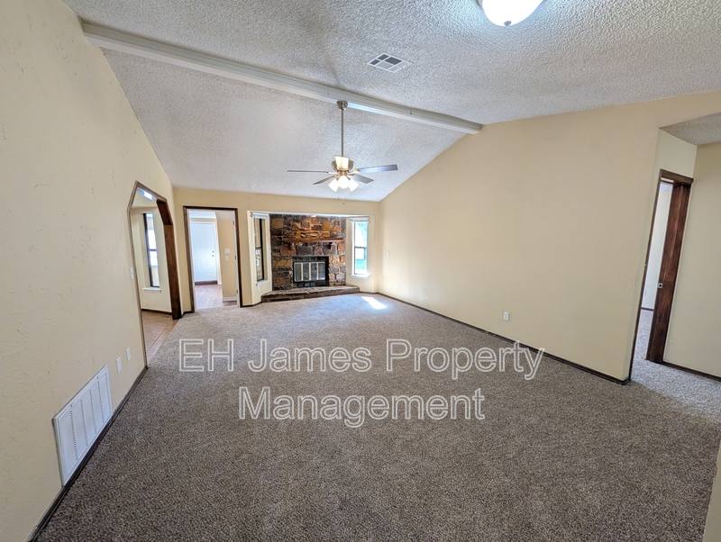 House for rent at 1707 S 138th E Ave, Tulsa, OK 74108