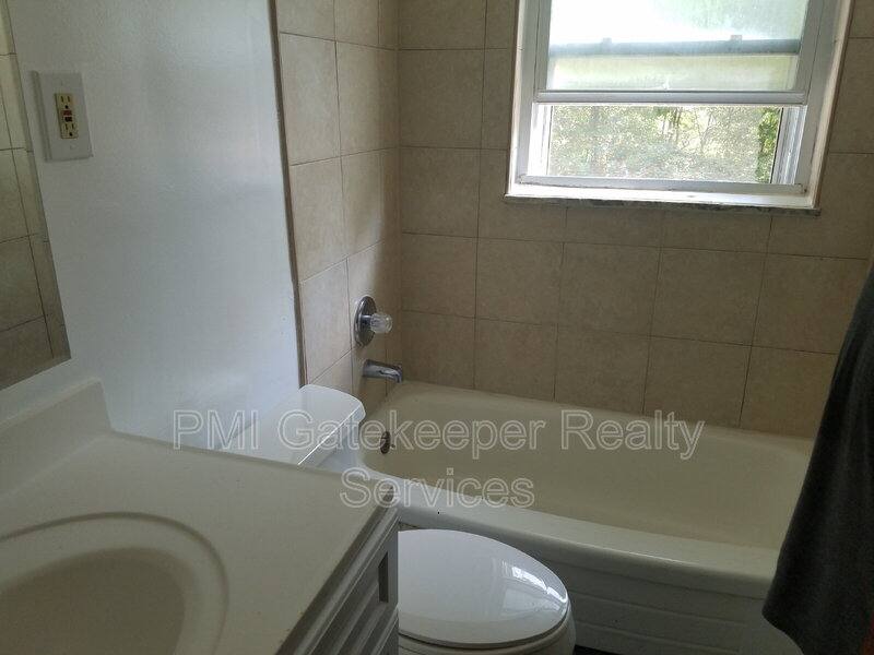House for rent at 9128 Orangewood Dr, Cincinnati, OH 45231