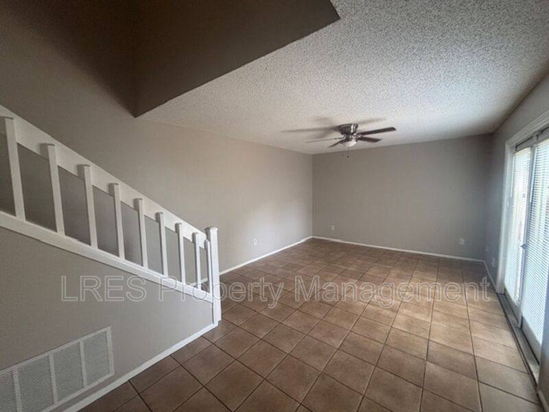 Townhouse for rent at 4638 Lighthouse Circle #1, Orlando, FL 32808