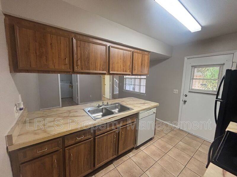 Townhouse for rent at 4638 Lighthouse Circle #1, Orlando, FL 32808