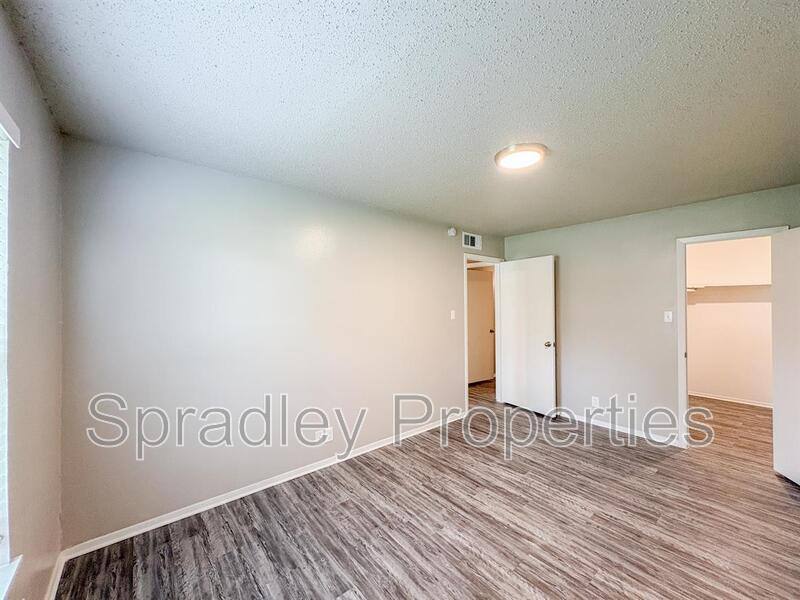 Apartment for rent at 120 W Main St #43, Troy, TX 76579