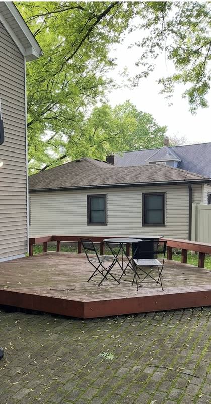 Apartment for rent at 516 Hendee St #A, Elgin, IL 60123