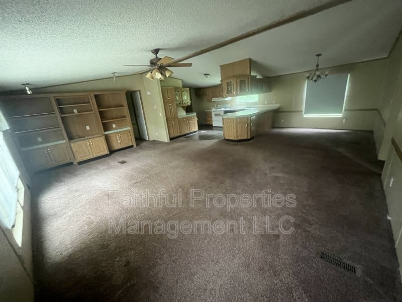 House for rent at 16531 County Rd #15, Tyler, TX 75703
