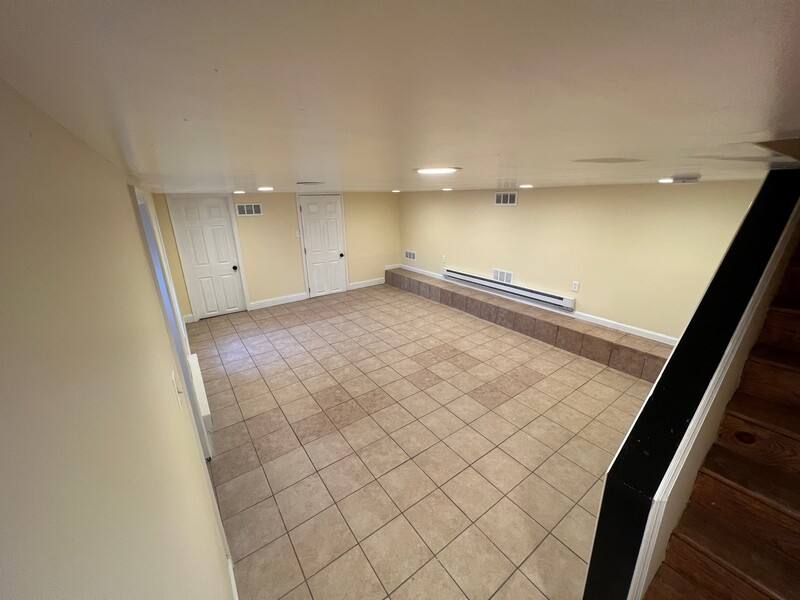 House for rent at 10 Woodmont Rd, Conshohocken, PA 19428