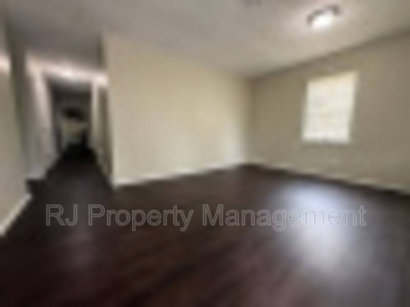 House for rent at 284 Gaston Ave, Memphis, TN 38106