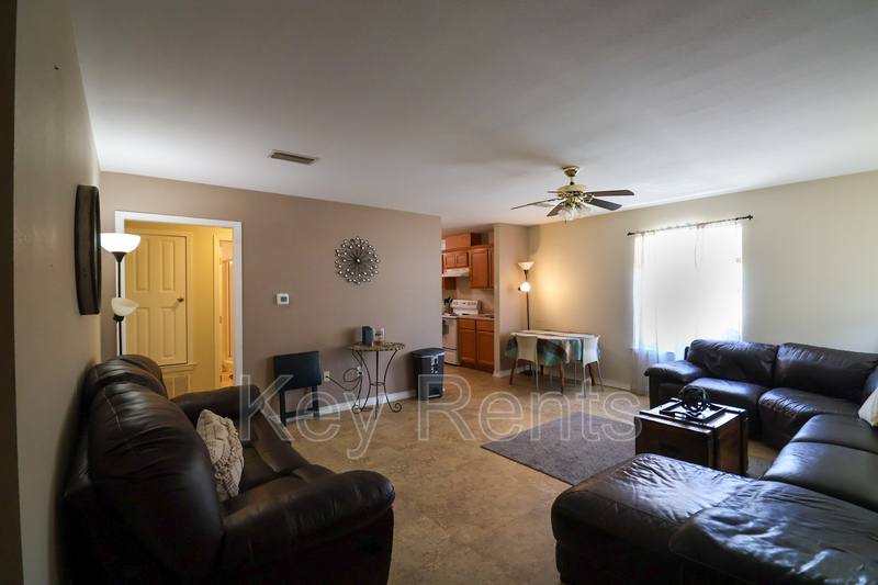 Apartment for rent at 405 E Palmetto Ave, Pensacola, FL 32507