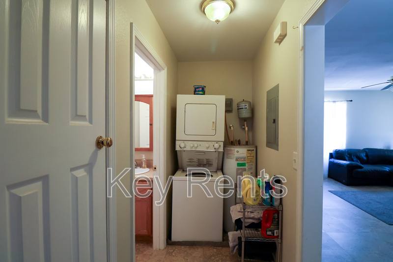 Apartment for rent at 405 E Palmetto Ave, Pensacola, FL 32507