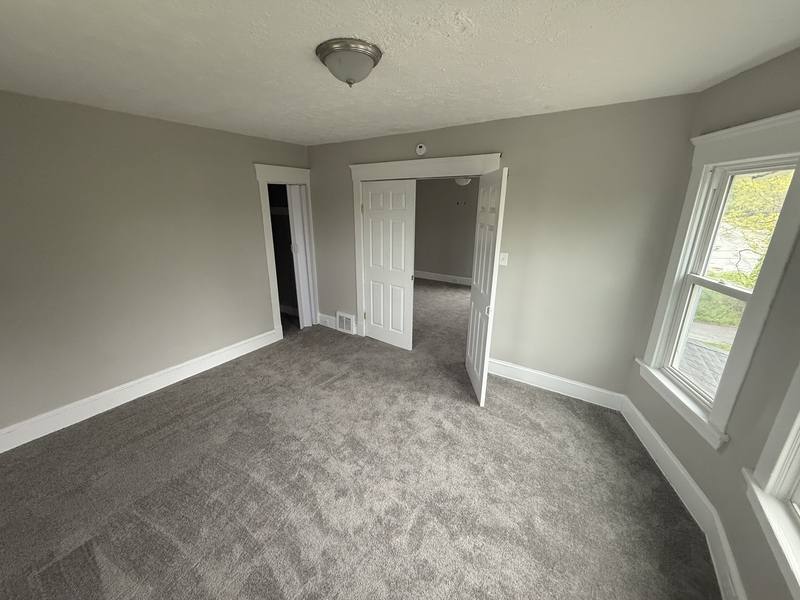 Apartment for rent at 10303 Sophia Ave #UPSTAIRS, Cleveland, OH 44104