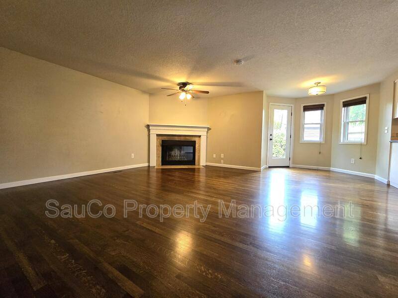 House for rent at 20365 NW Quail Hollow Dr, Portland, OR 97229