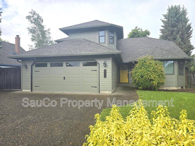 House for rent at 20365 NW Quail Hollow Dr, Portland, OR 97229