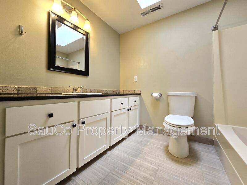 House for rent at 20365 NW Quail Hollow Dr, Portland, OR 97229