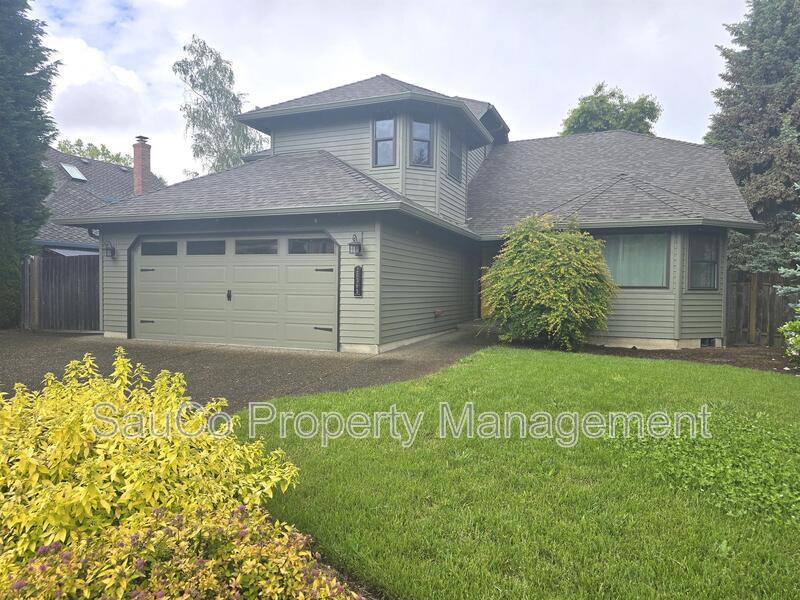 House for rent at 20365 NW Quail Hollow Dr, Portland, OR 97229