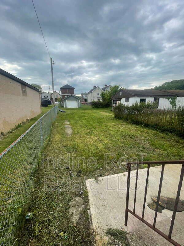House for rent at 124 S 13th St, Jeannette, PA 15644